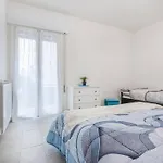 Minimalist Oasis - Life & Hesperia Hospital *
