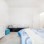 Minimalist Oasis - Life & Hesperia Hospital Apartment Modena