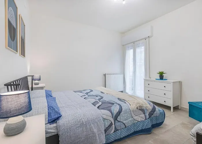 Minimalist Oasis - Life & Hesperia Hospital Modène